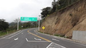 Se mantienen cierres viales en Ecuador este viernes 26 de septiembre, quinto día del paro