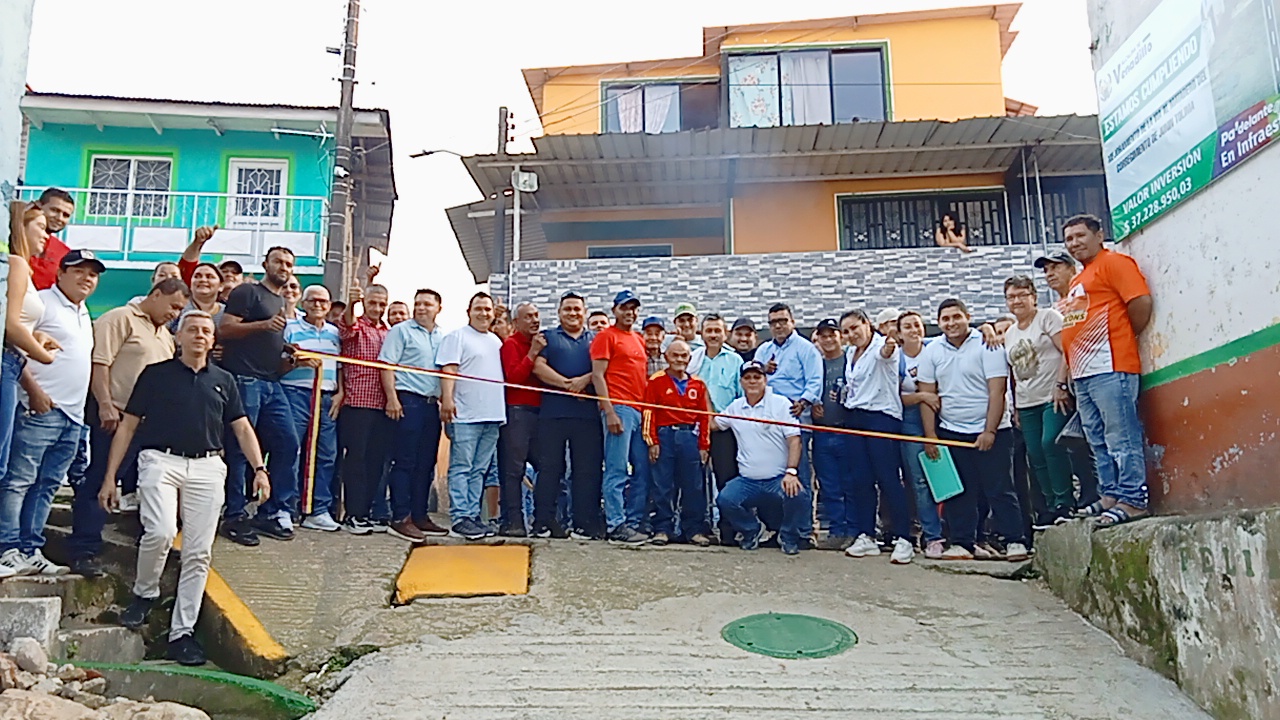 La Administración Municipal de Venadillo entrega el mejoramiento de la vía al matadero del corregimiento de Junín